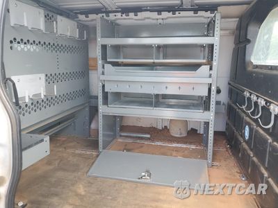 Zdjęcie 10 z 12 samochodu: 2018 CHEVROLET EXPRESS G2500 VIN:1GCWGAFP0J1192211 - miniatura