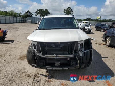 Piąte zdjęcie samochodu w środku: 2023 NISSAN ARMADA SL VIN:JN8AY2BC4P9183560 - miniatura