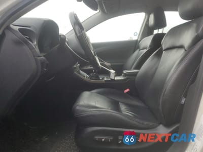 Zdjęcie 7 z 12 samochodu: 2009 LEXUS IS 250 VIN:JTHBK262992087324 - miniatura