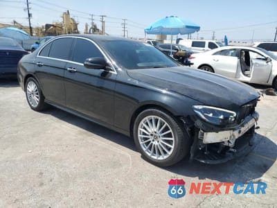 Czwarte zdjęcie samochodu z boku: 2022 MERCEDES-BENZ E 350 VIN:W1KZF8DB2NB095808 - miniatura