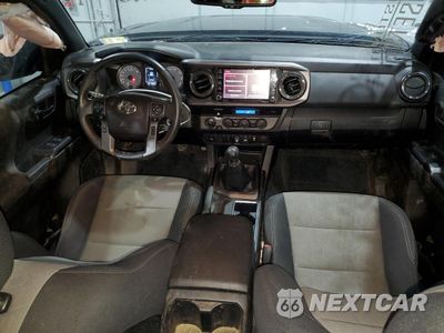 Zdjęcie 8 z 16 samochodu: 2021 TOYOTA TACOMA DOUBLE CAB VIN:3TYCZ5AN3MT050280 - miniatura