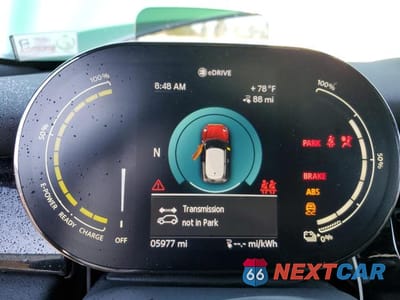 Zdjęcie 9 z 13 samochodu: 2022 MINI COOPER SE VIN:WMW13DJ09N2R10207 - miniatura