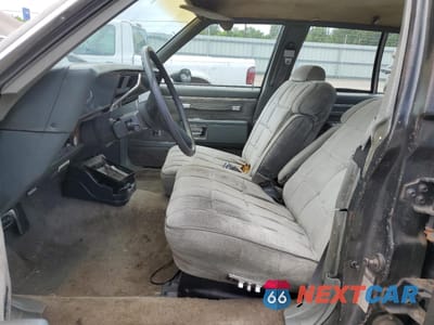 Zdjęcie 7 z 14 samochodu: 1984 CHEVROLET CAPRICE CLASSIC VIN:1G1AN69H9EX120047 - miniatura