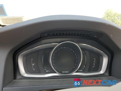 Zdjęcie 9 z 14 samochodu: 2016 VOLVO V60 T5 PLATINUM VIN:YV140MEM3G1293492 - miniatura
