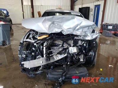 Piąte zdjęcie samochodu w środku: 2016 BMW 328 XI SULEV VIN:WBA8E3C55GK501183 - miniatura