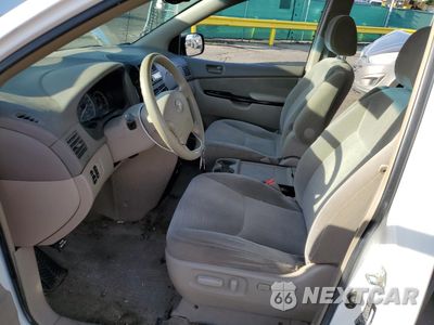 Zdjęcie 7 z 15 samochodu: 2005 TOYOTA SIENNA CE VIN:5TDZA23C35S302702 - miniatura