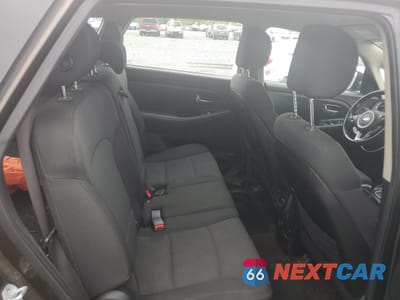 Zdjęcie 11 z 14 samochodu: 2014 KIA RONDO VIN:KNAHT8A33E7018392 - miniatura