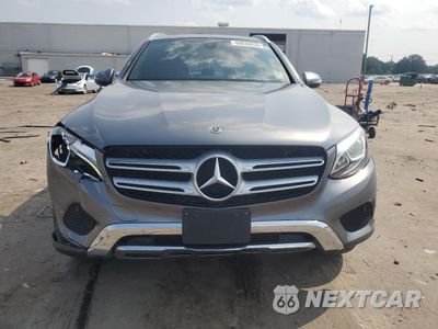 Piąte zdjęcie samochodu w środku: 2018 MERCEDES-BENZ GLC 300 4MATIC VIN:WDC0G4KB1JV103217 - miniatura