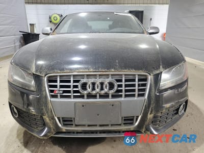 Piąte zdjęcie samochodu w środku: 2010 AUDI S5 PRESTIGE VIN:WAUVVAFRXAA053042 - miniatura