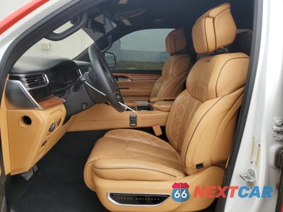 Zdjęcie 7 z 15 samochodu: 2022 JEEP GRAND WAGONEER SERIES III VIN:1C4SJVGJ5NS100916 - miniatura