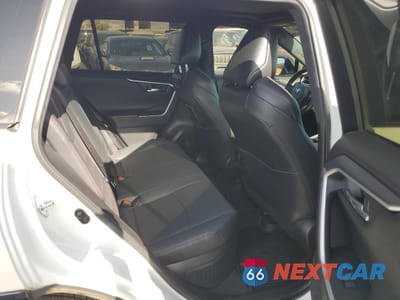 Zdjęcie 11 z 14 samochodu: 2021 TOYOTA RAV4 PRIME XSE VIN:JTMFB3FV6MD070819 - miniatura