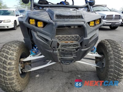 Zdjęcie 9 z 11 samochodu: 2016 POLARIS RZR XP TURBO EPS VIN:3NSVDE921GF452089 - miniatura