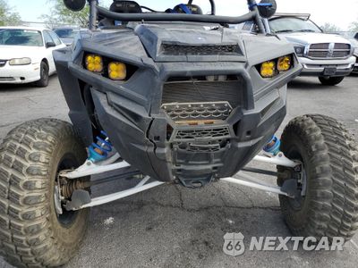 Zdjęcie 9 z 11 samochodu: 2016 POLARIS RZR XP TURBO EPS VIN:3NSVDE921GF452089 - miniatura