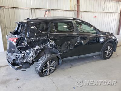Trzecie zdjęcie samochodu z tyłu: 2017 TOYOTA RAV4 XLE VIN:2T3RFREVXHW566978 - miniatura