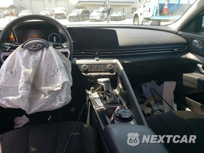 Zdjęcie 8 z 12 samochodu: 2023 HYUNDAI ELANTRA SEL VIN:KMHLS4AG8PU416340 - miniatura