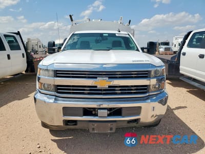 Piąte zdjęcie samochodu w środku: 2015 CHEVROLET SILVERADO C3500 VIN:1GB3CYCG7FZ536996 - miniatura