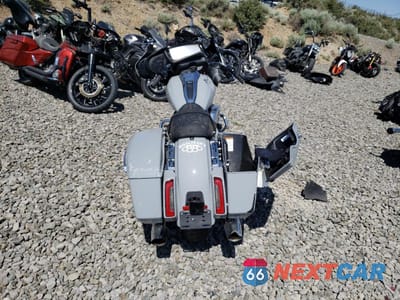 Czwarte zdjęcie samochodu z boku: 2024 HARLEY-DAVIDSON FLHX VIN:1HD1KB727RB611242 - miniatura