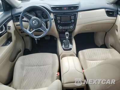 Zdjęcie 8 z 16 samochodu: 2017 NISSAN ROGUE SV VIN:5N1AT2MV5HC830041 - miniatura