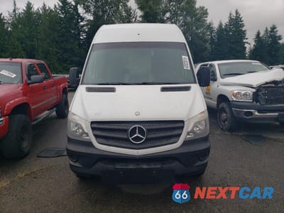 Piąte zdjęcie samochodu w środku: 2014 MERCEDES-BENZ SPRINTER 2500 VIN:WD3PE8DE4E5898675 - miniatura