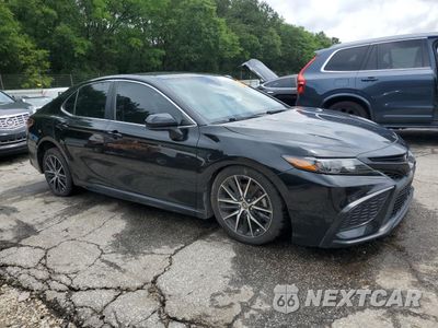 Czwarte zdjęcie samochodu z boku: 2021 TOYOTA CAMRY SE VIN:4T1G11AK6MU521767 - miniatura
