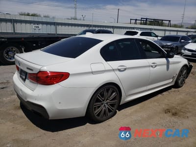 Trzecie zdjęcie samochodu z tyłu: 2020 BMW M550XI VIN:WBAJS7C02LBN96544 - miniatura