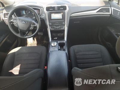 Zdjęcie 8 z 13 samochodu: 2019 FORD FUSION SE VIN:3FA6P0LU1KR124775 - miniatura