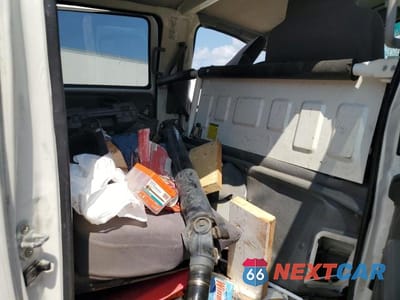 Zdjęcie 11 z 13 samochodu: 2015 ISUZU NPR VIN:54DB4J1B5FS806959 - miniatura