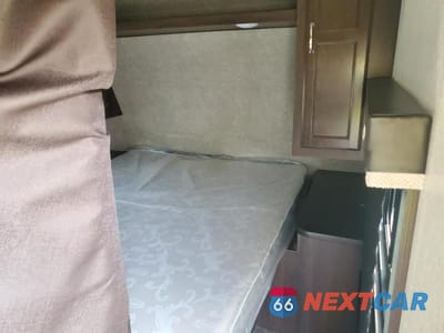 Zdjęcie 9 z 10 samochodu: 2018 JAYCO JAY FLIGHT VIN:1UJBJ0BP8J17W0382 - miniatura