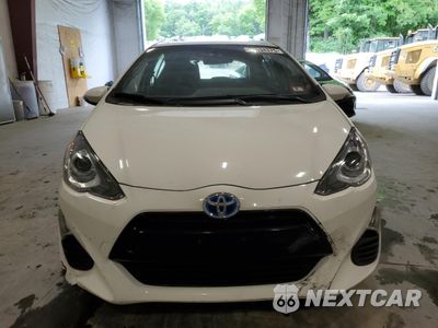 Piąte zdjęcie samochodu w środku: 2016 TOYOTA PRIUS C VIN:JTDKDTB3XG1134265 - miniatura