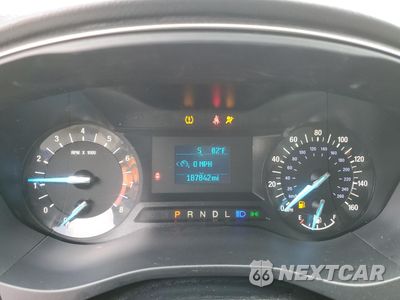 Zdjęcie 9 z 15 samochodu: 2017 FORD FUSION S VIN:3FA6P0G73HR108865 - miniatura