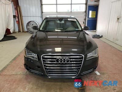 Piąte zdjęcie samochodu w środku: 2011 AUDI A8 VIN:WAURVAFD5BN005898 - miniatura