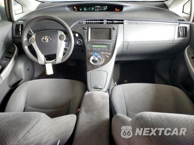 Zdjęcie 8 z 13 samochodu: 2010 TOYOTA PRIUS VIN:JTDKN3DU8A0050137 - miniatura