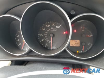 Zdjęcie 9 z 12 samochodu: 2004 MAZDA 3 I VIN:JM1BK12F141165338 - miniatura