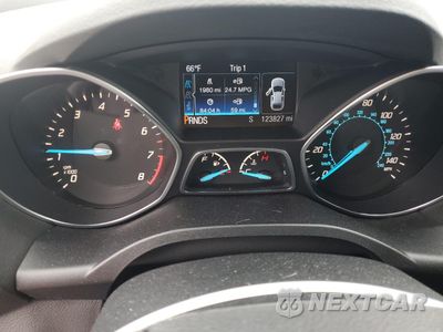Zdjęcie 9 z 13 samochodu: 2013 FORD ESCAPE SE VIN:1FMCU0GX4DUD86095 - miniatura