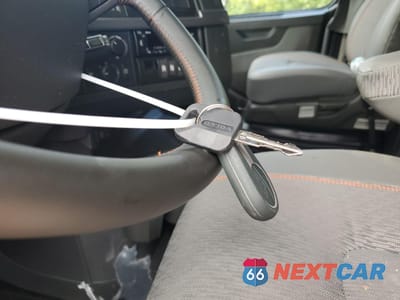 Zdjęcie 7 z 11 samochodu: 2025 VOLVO VN VNL VIN:4V4NC9EH3SN694743 - miniatura