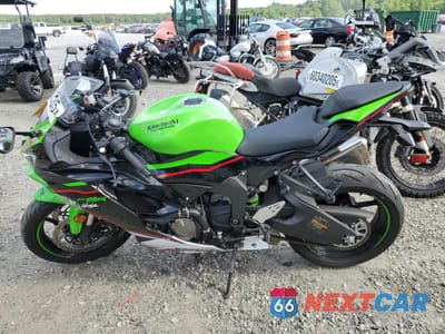 Trzecie zdjęcie samochodu z tyłu: 2021 KAWASAKI ZX636 K VIN:JKBZXJG13MA015377 - miniatura