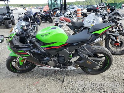Trzecie zdjęcie samochodu z tyłu: 2021 KAWASAKI ZX636 K VIN:JKBZXJG13MA015377 - miniatura