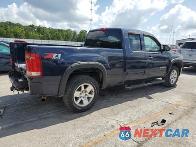 Trzecie zdjęcie samochodu z tyłu: 2011 GMC SIERRA K1500 SLE VIN:1GTR2VE38BZ189044 - miniatura