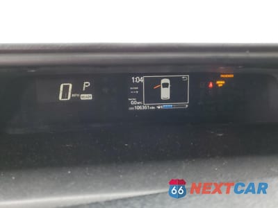 Zdjęcie 9 z 16 samochodu: 2018 TOYOTA PRIUS C VIN:JTDKDTB39J1606558 - miniatura