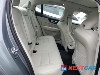 Zdjęcie 10 z 12 samochodu: 2021 VOLVO S60 T6 MOMENTUM VIN:7JRA22TK1MG092581 - miniatura