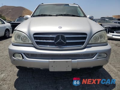 Piąte zdjęcie samochodu w środku: 2002 MERCEDES-BENZ ML 500 VIN:4JGAB75E32A362473 - miniatura