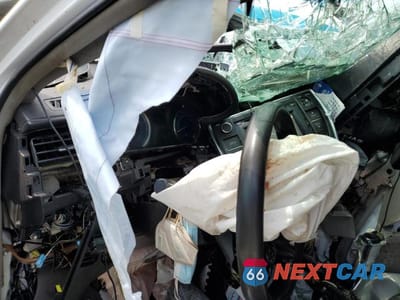 Zdjęcie 9 z 13 samochodu: 2016 TOYOTA CAMRY HYBRID VIN:4T1BD1FKXGU185393 - miniatura