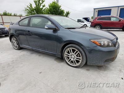 Czwarte zdjęcie samochodu z boku: 2008 TOYOTA SCION TC VIN:JTKDE167980268319 - miniatura