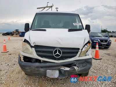 Piąte zdjęcie samochodu w środku: 2013 MERCEDES-BENZ SPRINTER 2500 VIN:WD3PE7CC2D5805922 - miniatura