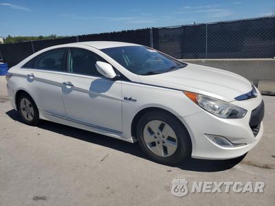 Czwarte zdjęcie samochodu z boku: 2012 HYUNDAI SONATA HYBRID VIN:KMHEC4A42CA032867 - miniatura