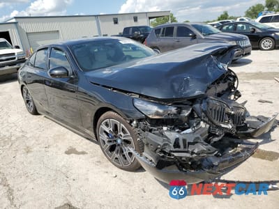 Czwarte zdjęcie samochodu z boku: 2024 BMW I5 EDRIVE 40 VIN:WBY33FK07RCR03776 - miniatura