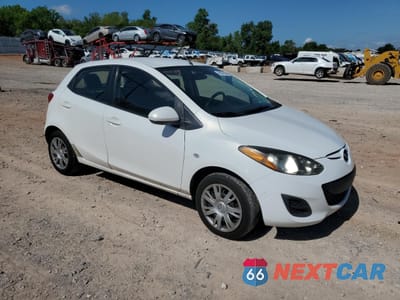 Czwarte zdjęcie samochodu z boku: 2012 MAZDA MAZDA2 VIN:JM1DE1KY3C0150264 - miniatura