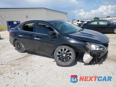 Czwarte zdjęcie samochodu z boku: 2018 NISSAN SENTRA S VIN:3N1AB7AP7JY238151 - miniatura