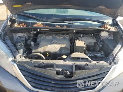 Zdjęcie 12 z 13 samochodu: 2013 TOYOTA SIENNA LE VIN:5TDKK3DC0DS313092 - miniatura