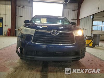 Piąte zdjęcie samochodu w środku: 2014 TOYOTA HIGHLANDER LE VIN:5TDBKRFH6ES071003 - miniatura